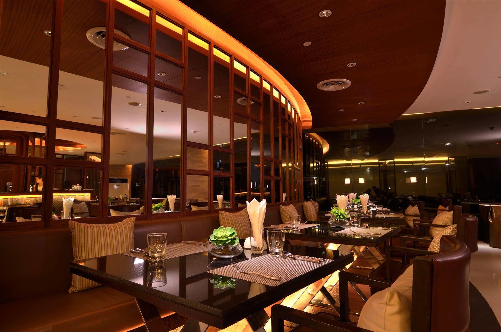 Aetas Residence Bangkok Extérieur photo
